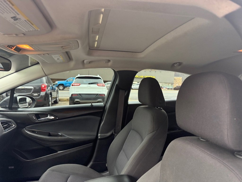 Used 2016 Chevrolet Cruze LT w/ Sun And Sound Package image 19