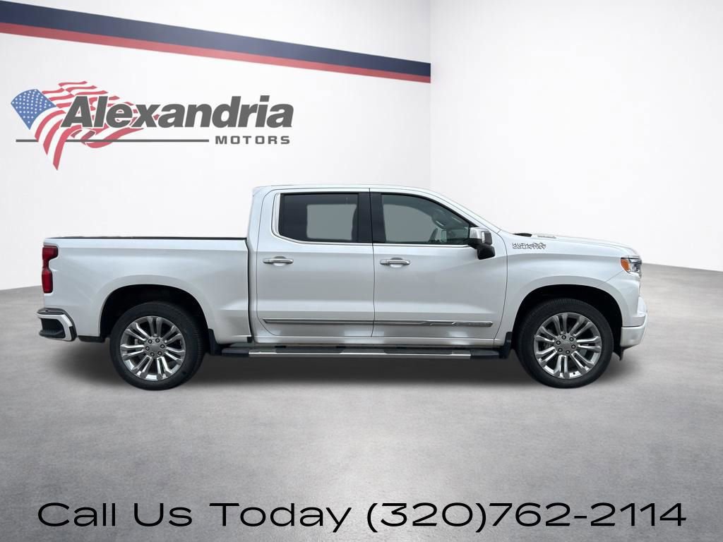 Certified 2023 Chevrolet Silverado 1500 High Country w/ Technology Package AWD/4WD image 5