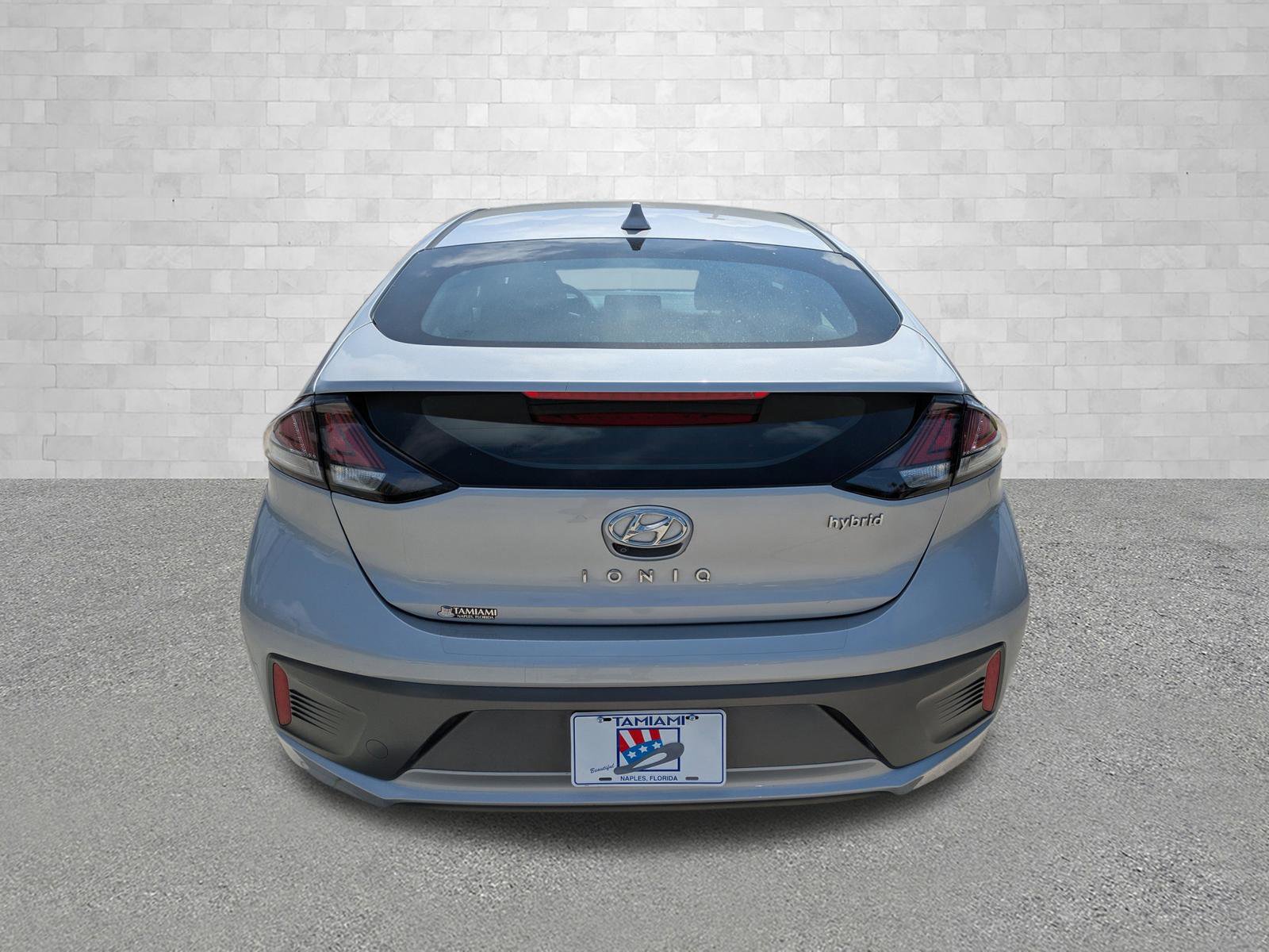 Used 2021 Hyundai Ioniq SEL image 3