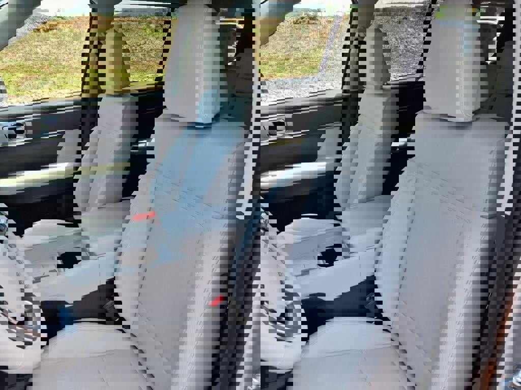 New 2026 Hyundai Santa Fe SE image 13