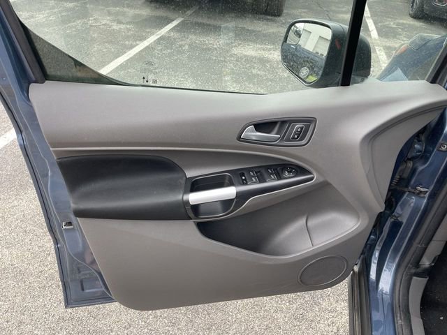 Used 2023 Ford Transit Connect XLT FWD image 3