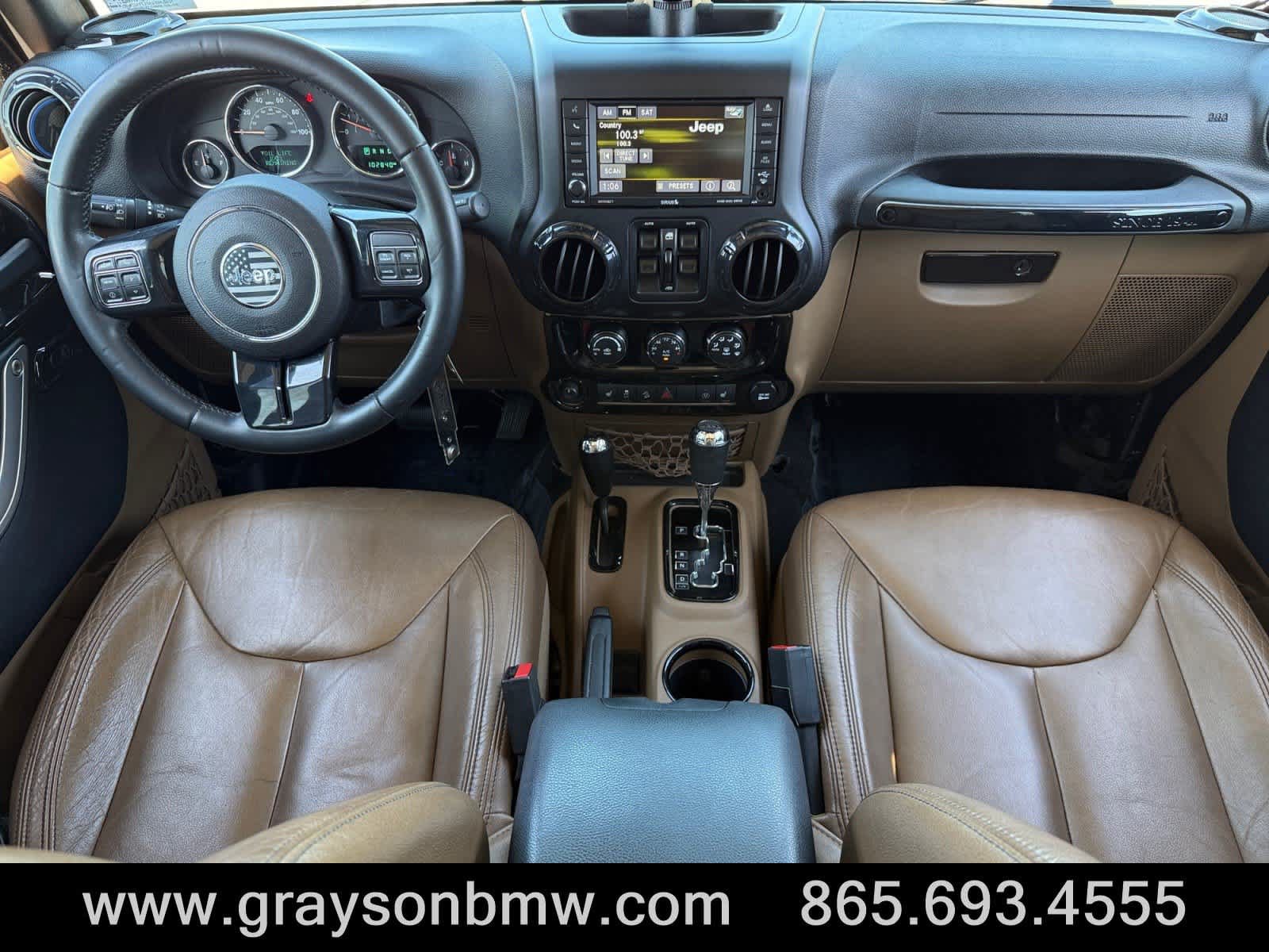 Used 2015 Jeep Wrangler Unlimited Sahara w/ Connectivity Group AWD/4WD image 17
