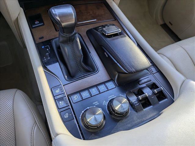 Used 2017 Lexus LX 570 4WD image 16