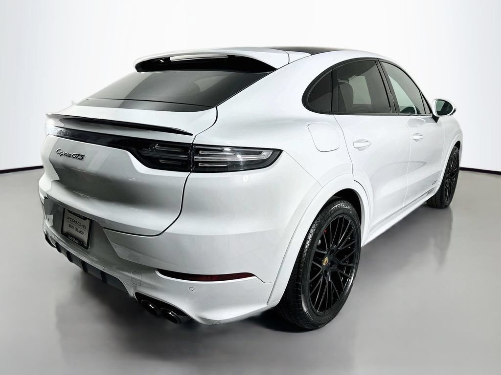 Certified 2023 Porsche Cayenne GTS AWD/4WD image 9