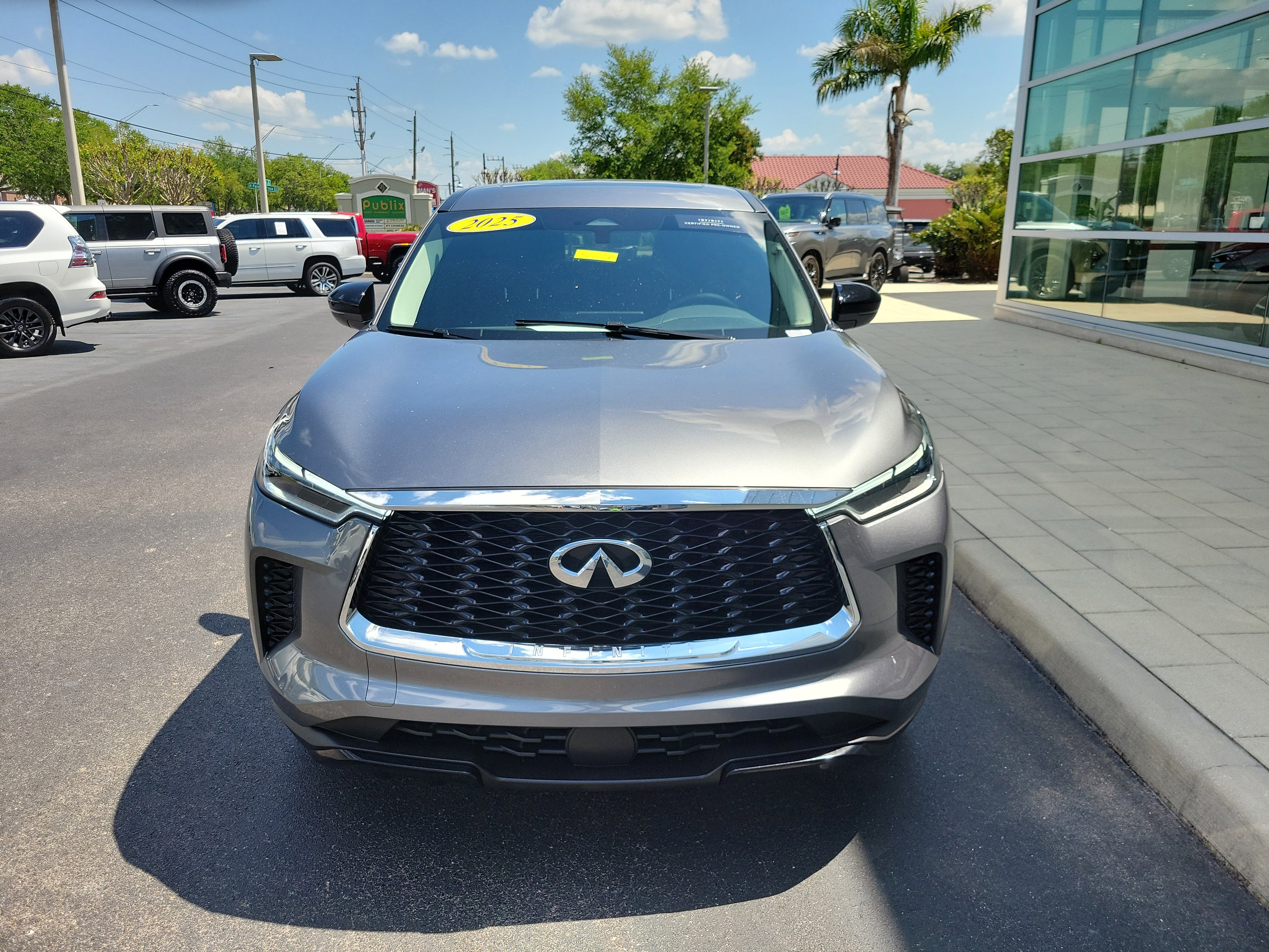 Certified 2025 INFINITI QX60 Pure image 2