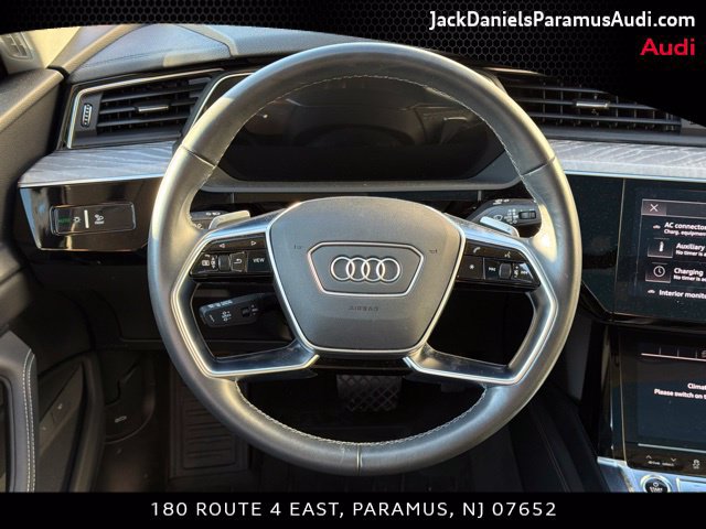 Used 2024 Audi Q8 e-tron Premium Plus w/ Premium Plus Package AWD/4WD image 10