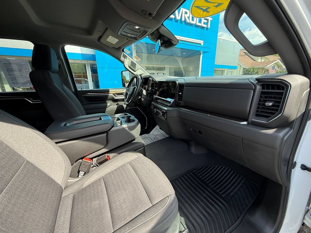 Used 2024 Chevrolet Silverado 2500 LT w/ Convenience Package AWD/4WD image 36