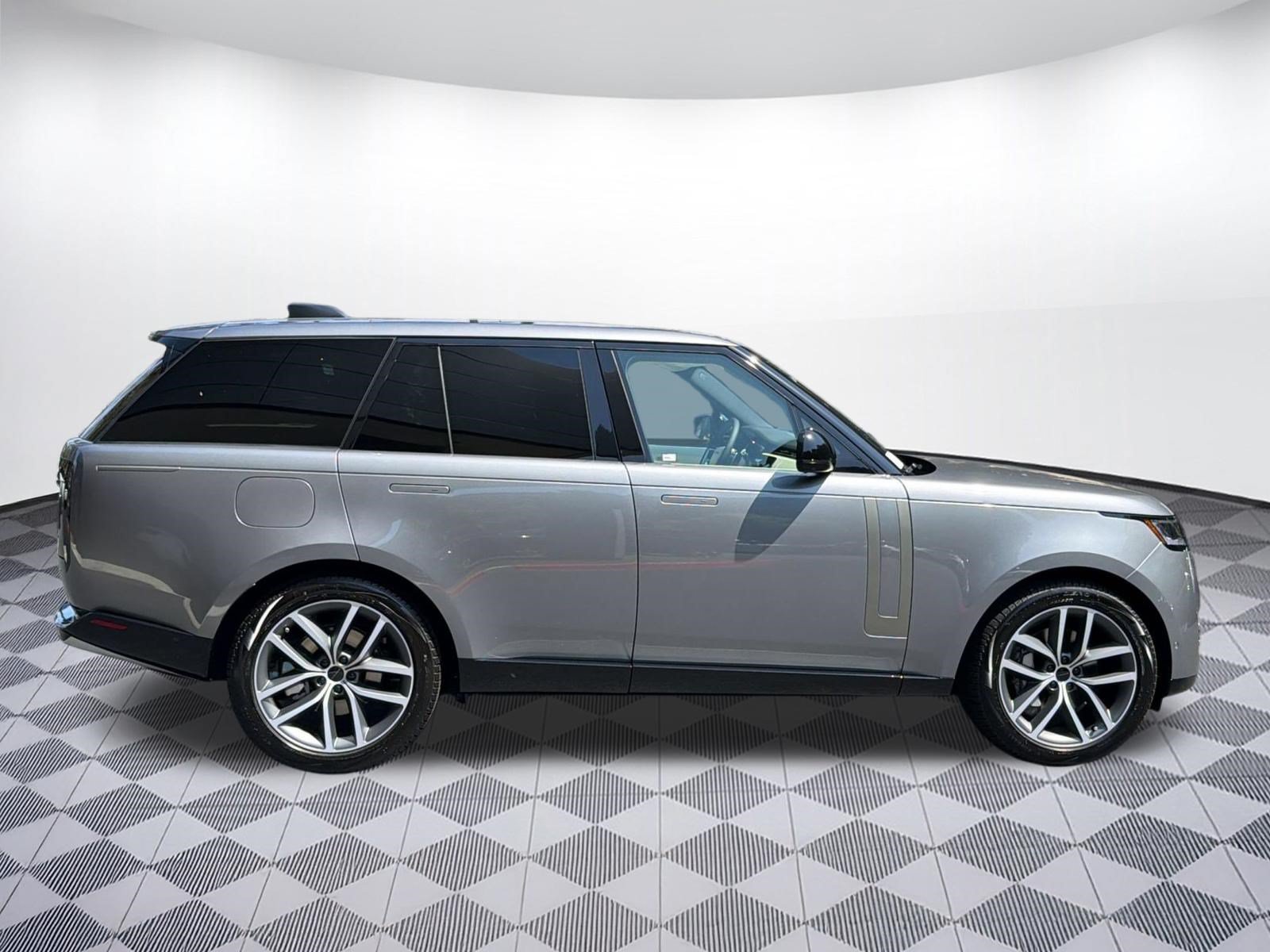 New 2026 Land Rover Range Rover SE AWD/4WD image 8