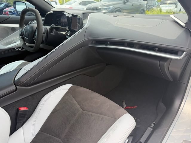 Used 2021 Chevrolet Corvette Stingray Preferred Conv w/ Z51 Performance Package RWD image 13