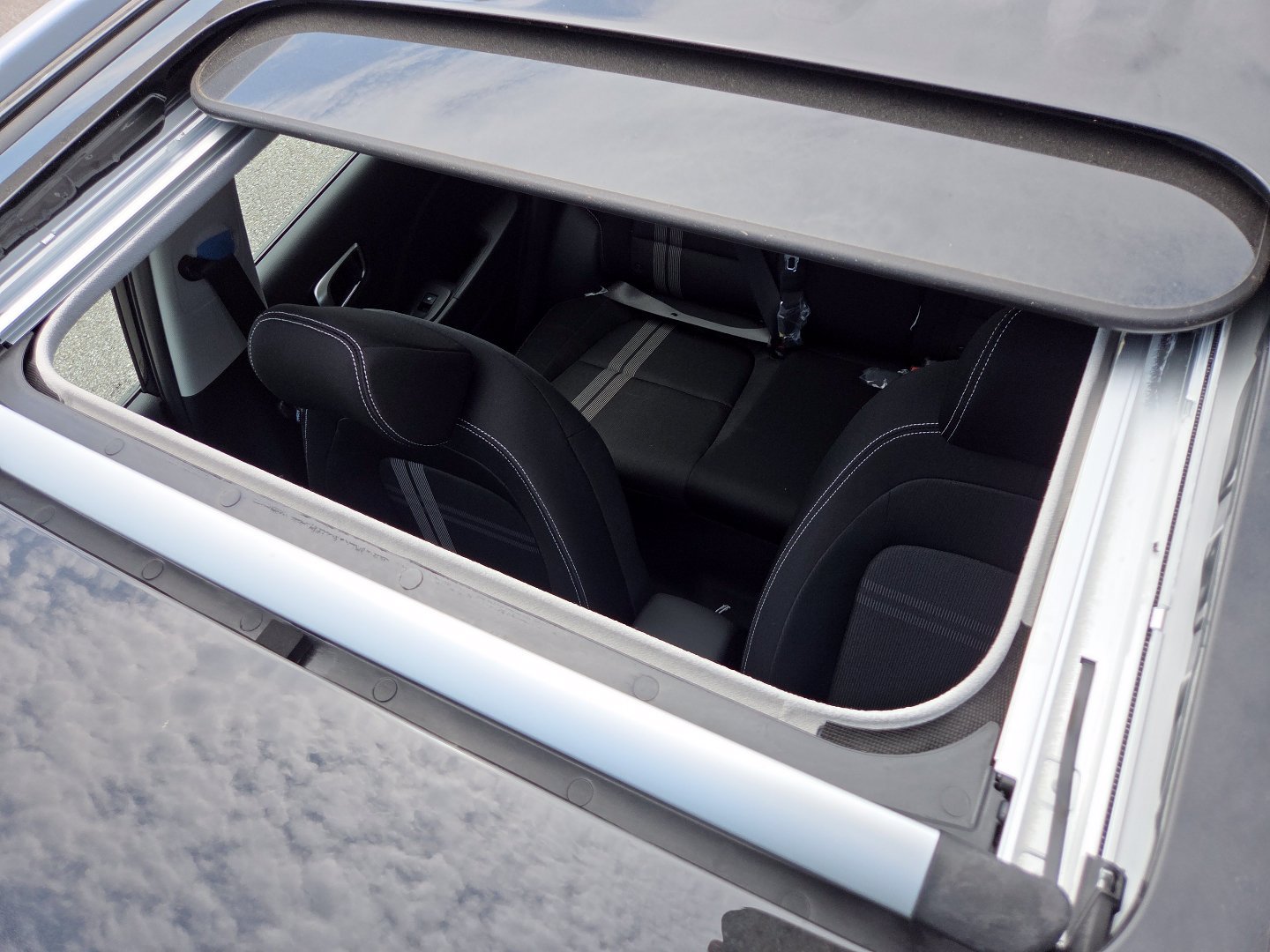 New 2026 Hyundai Venue SEL FWD image 4