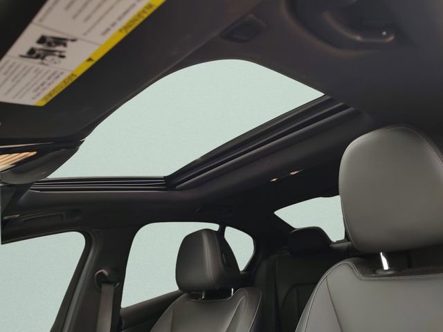 Used 2022 BMW M340i xDrive w/ Premium Package image 26