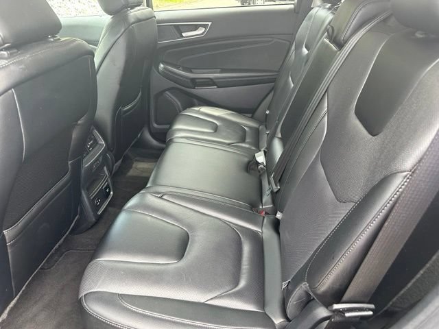 Used 2022 Ford Edge Titanium w/ Equipment Group 301A AWD/4WD image 20