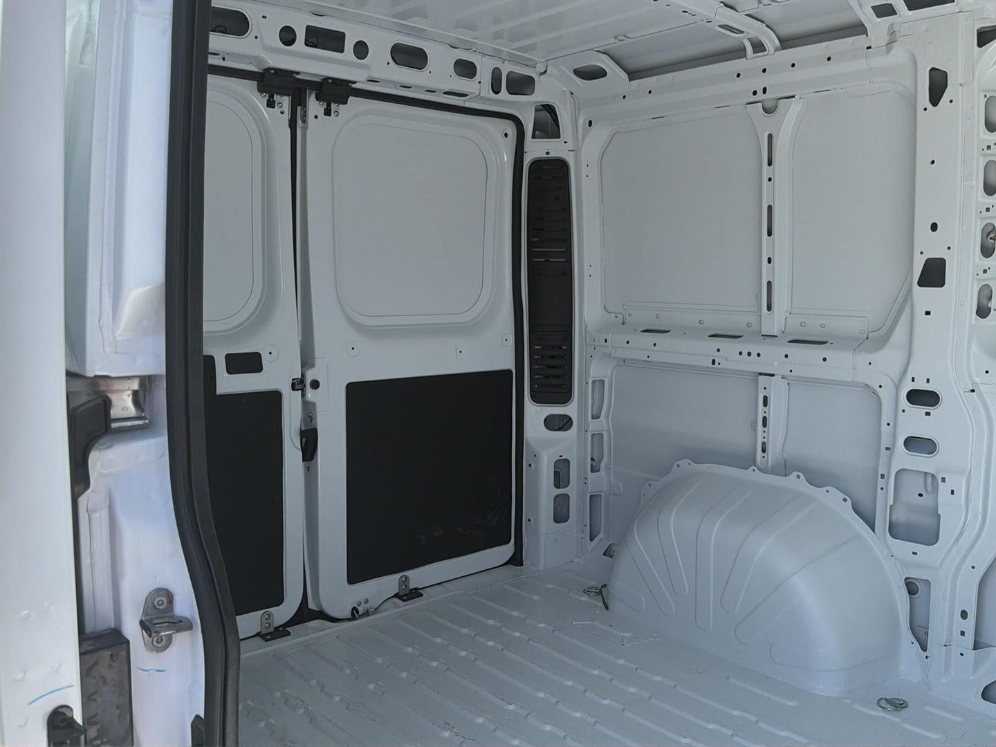 New 2026 RAM ProMaster 1500 w/ Convenience Group FWD image 7