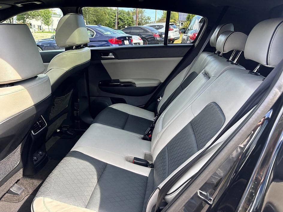 Used 2017 Kia Sportage SX image 11