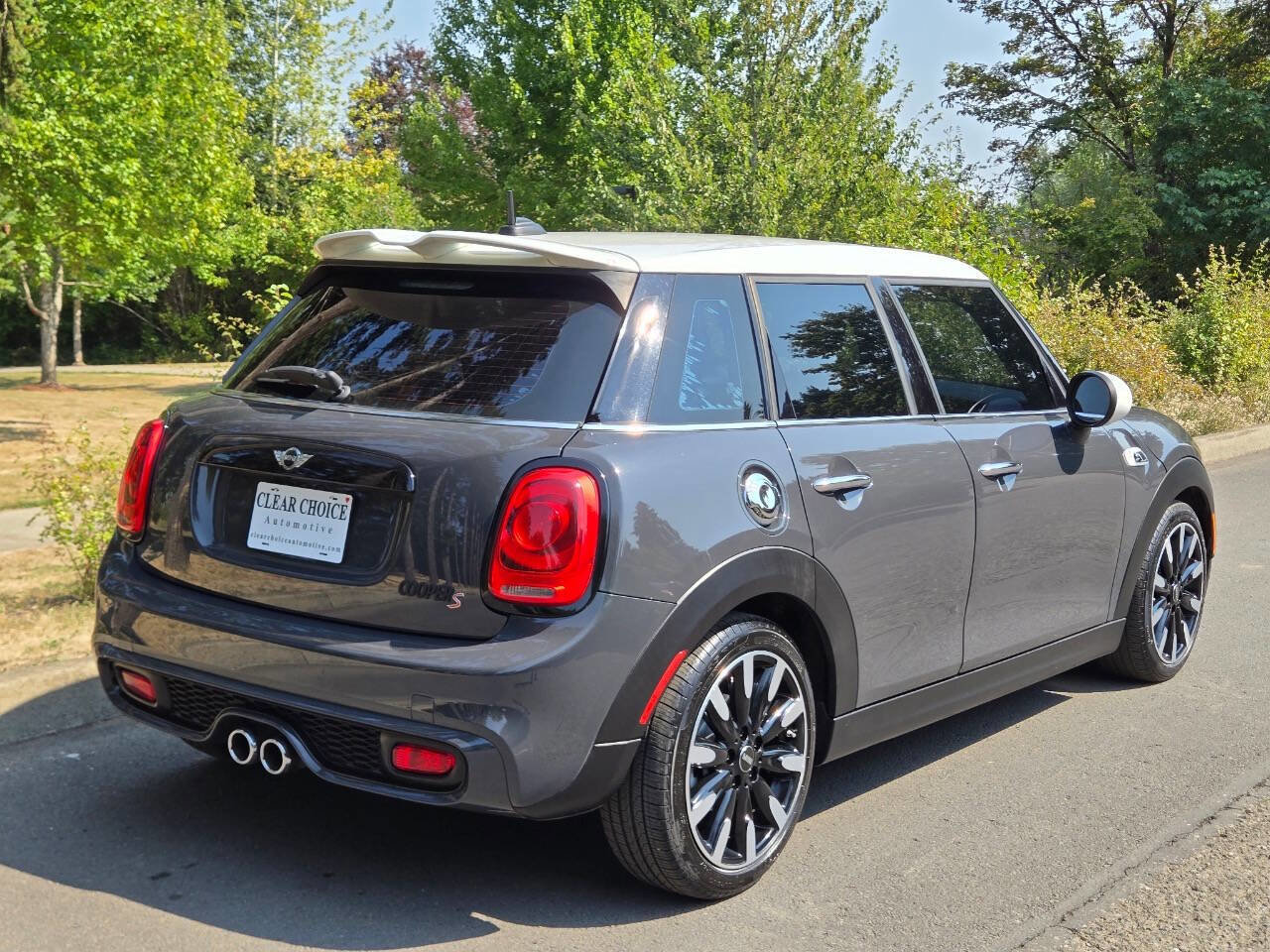 Used 2016 MINI Cooper S image 4