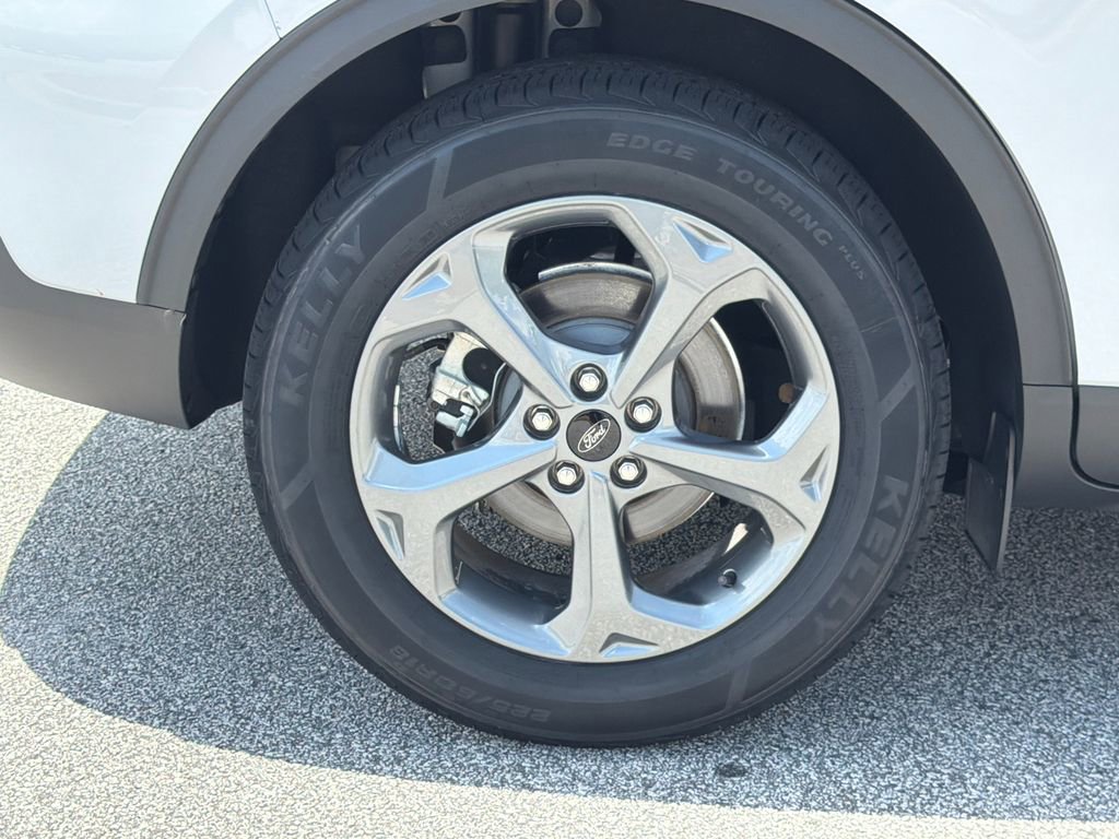 Used 2025 Ford Escape ST-Line FWD image 17