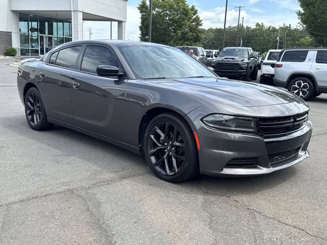 Used 2022 Dodge Charger SXT w/ Blacktop Package RWD image 15