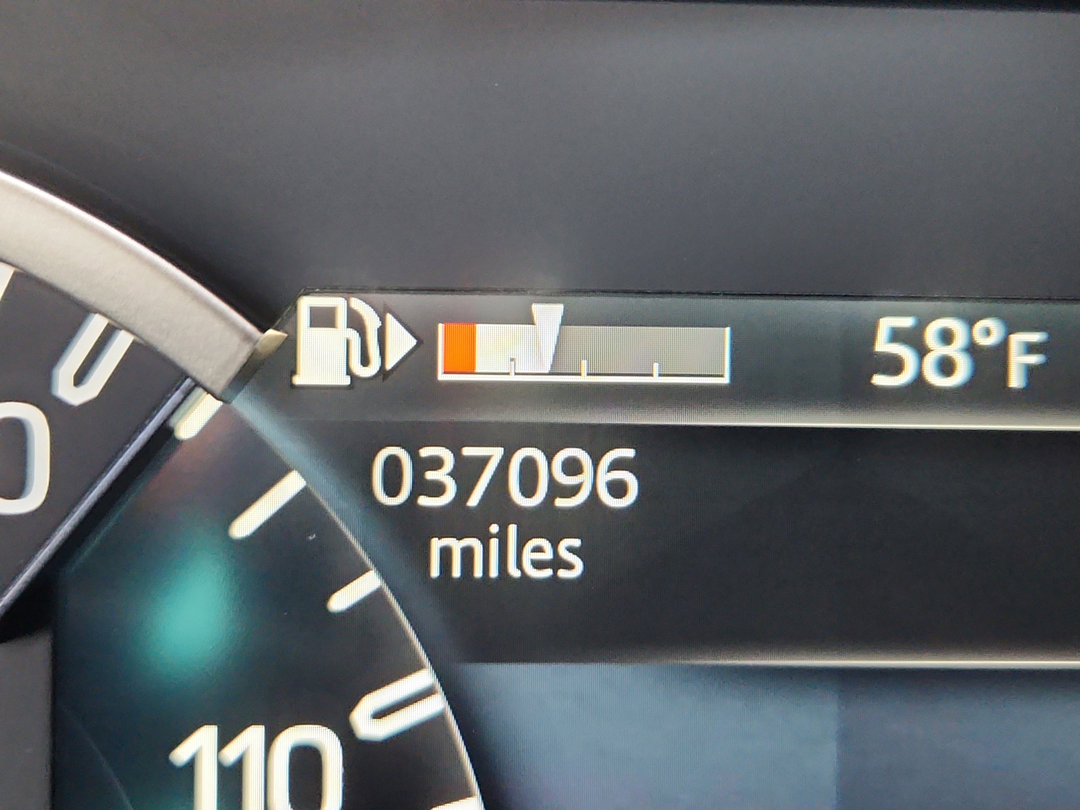 Used 2023 Land Rover Defender 110 X-Dynamic SE image 19