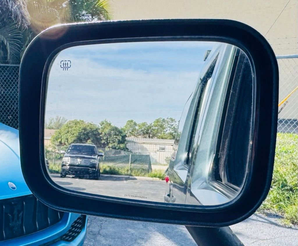 Used 2005 HUMMER H2 4D Sport Utility image 17