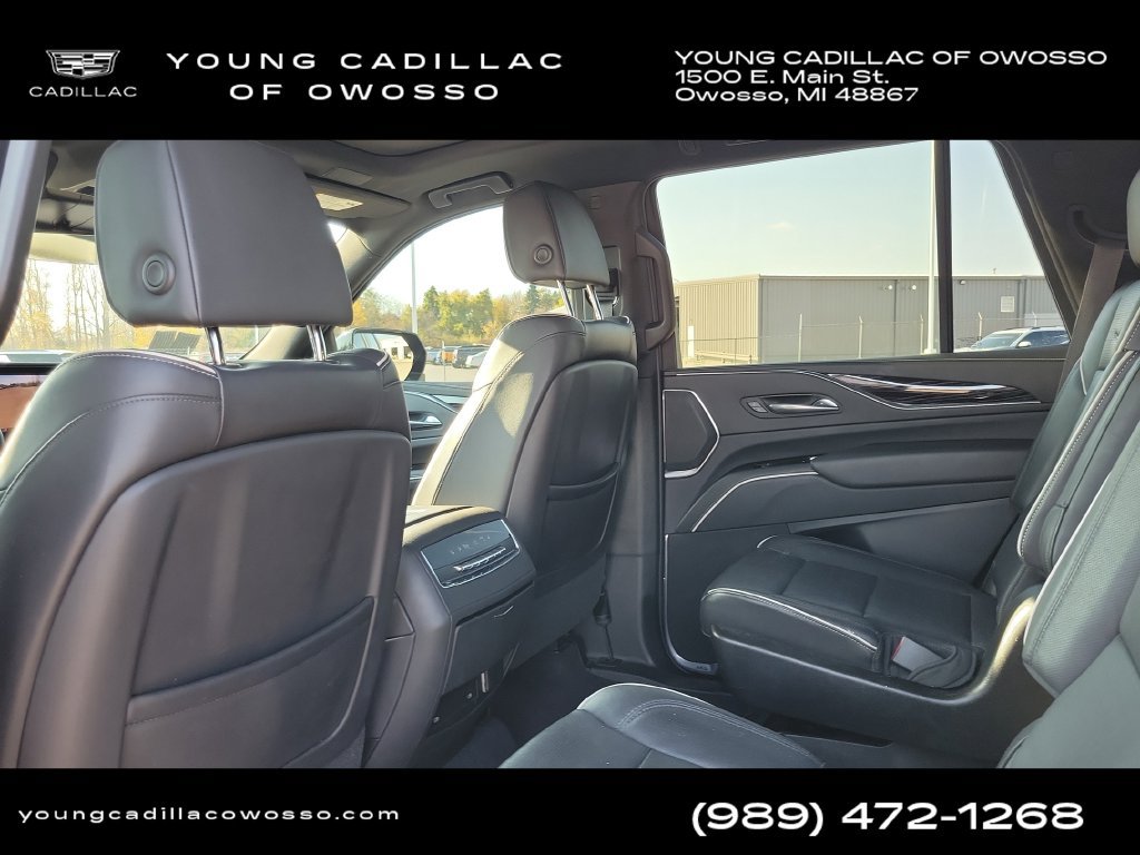 Used 2021 Cadillac Escalade Sport w/ LPO, ONYX Package AWD/4WD image 28