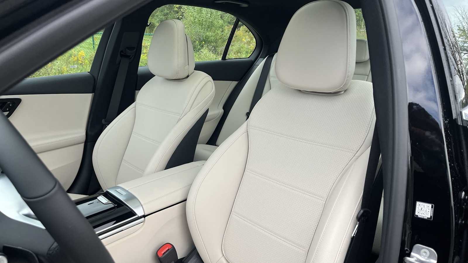 New 2026 Mercedes-Benz C 300 4MATIC Sedan image 28