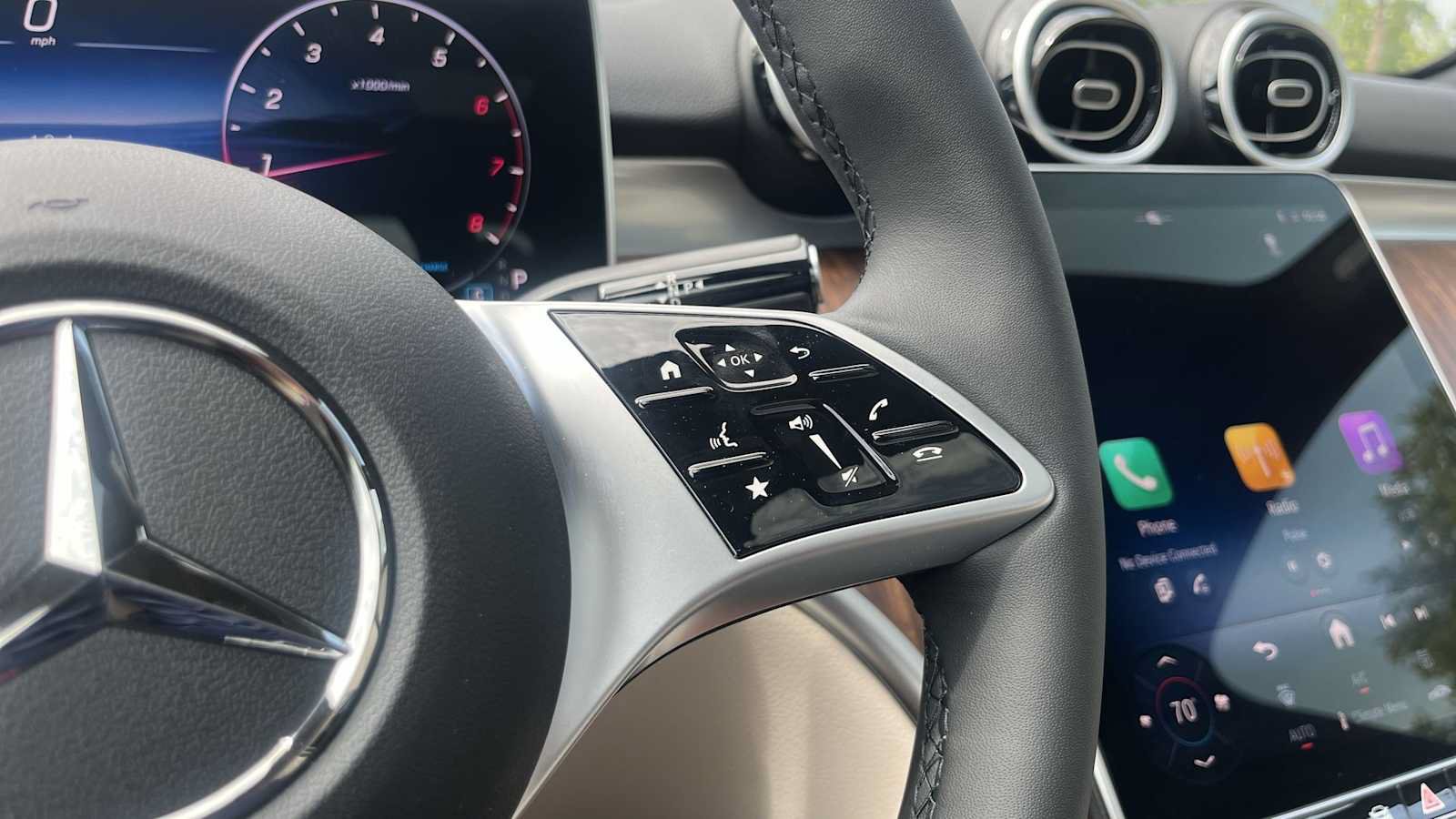 New 2026 Mercedes-Benz C 300 4MATIC Sedan image 38