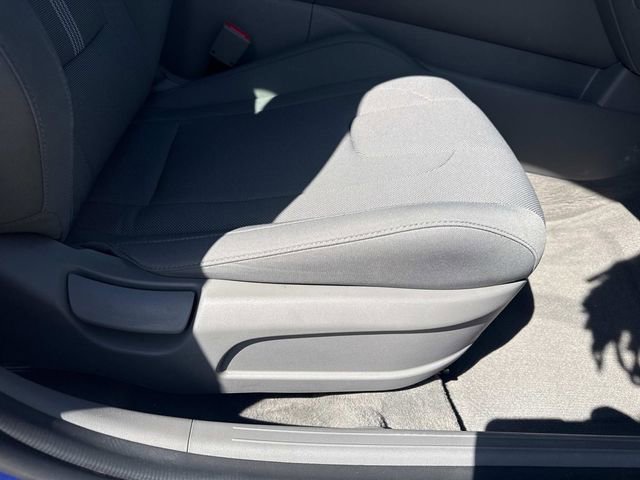 Used 2024 Hyundai Elantra SE image 17