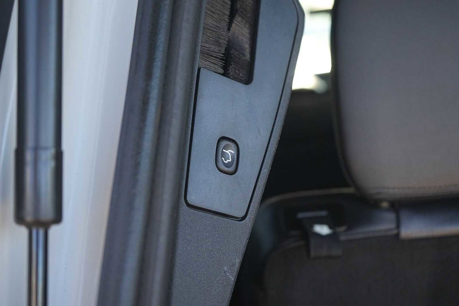 Used 2018 Dodge Grand Caravan GT image 27