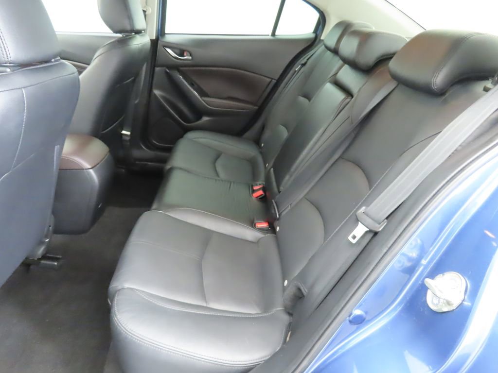 Used 2018 MAZDA MAZDA3 Grand Touring w/ Premium Equipment Package image 21