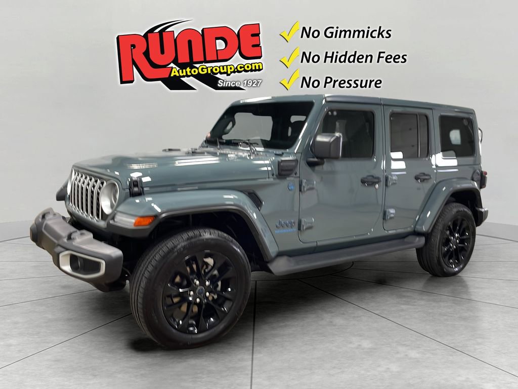 Used 2025 Jeep Wrangler Sahara image 1