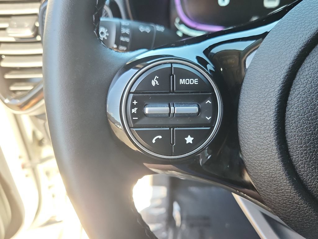 Used 2025 Kia Soul EX FWD image 21
