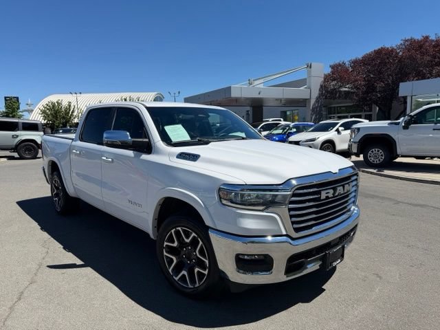Used 2025 RAM 1500 Laramie AWD/4WD image 4