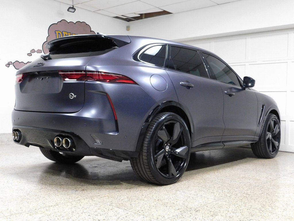 Used 2024 Jaguar F-PACE SVR image 4