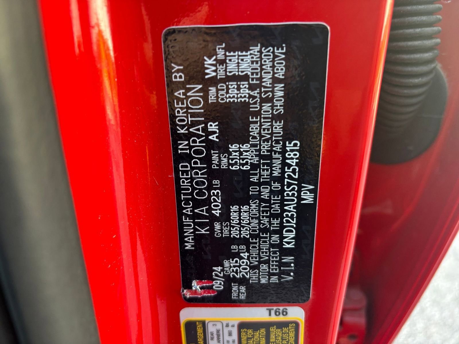 Used 2025 Kia Soul LX w/ LX Technology Package FWD image 28