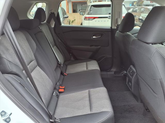 New 2026 Nissan Rogue SV image 7