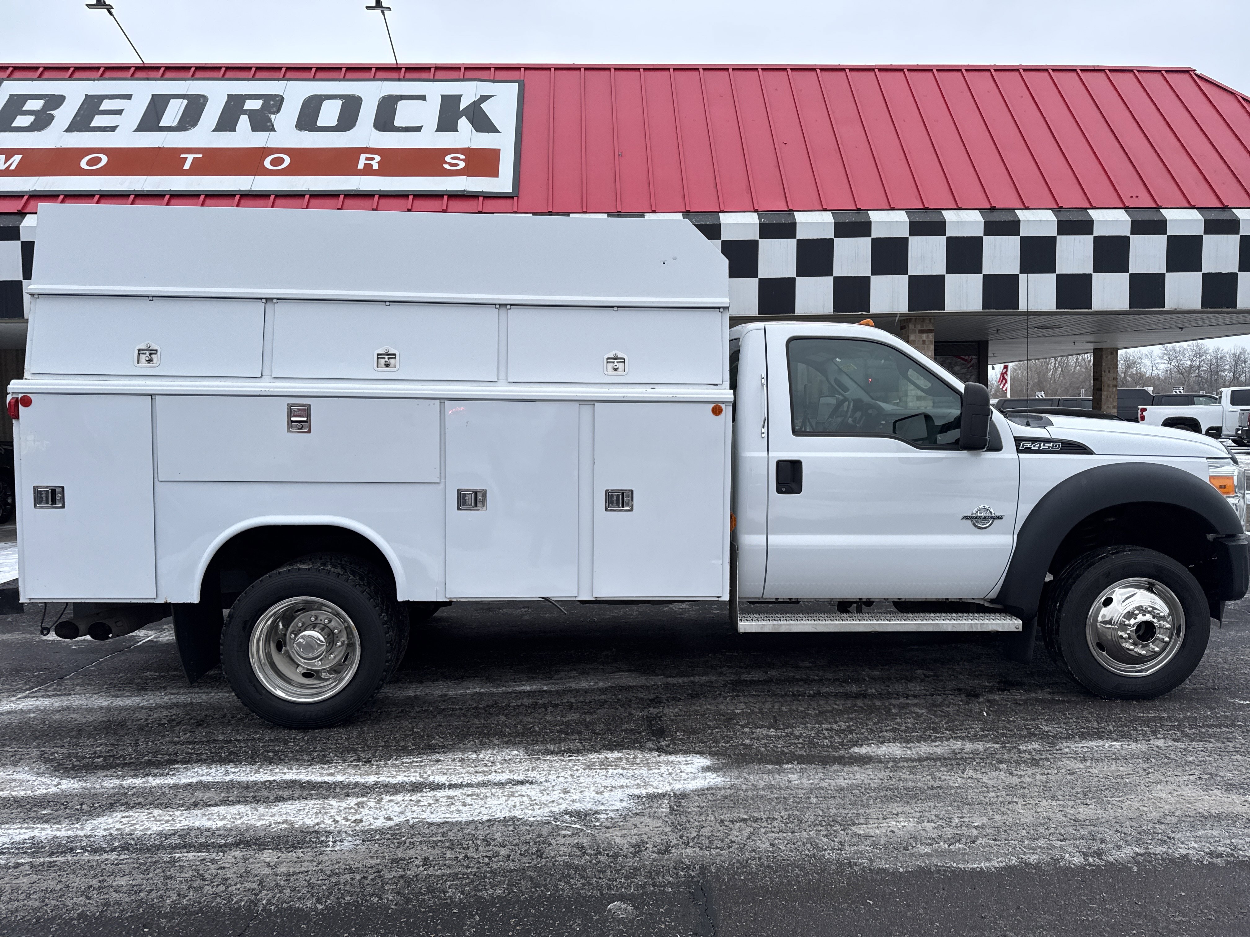 Used 2014 Ford F450 XL w/ Snow Plow Prep Package image 8