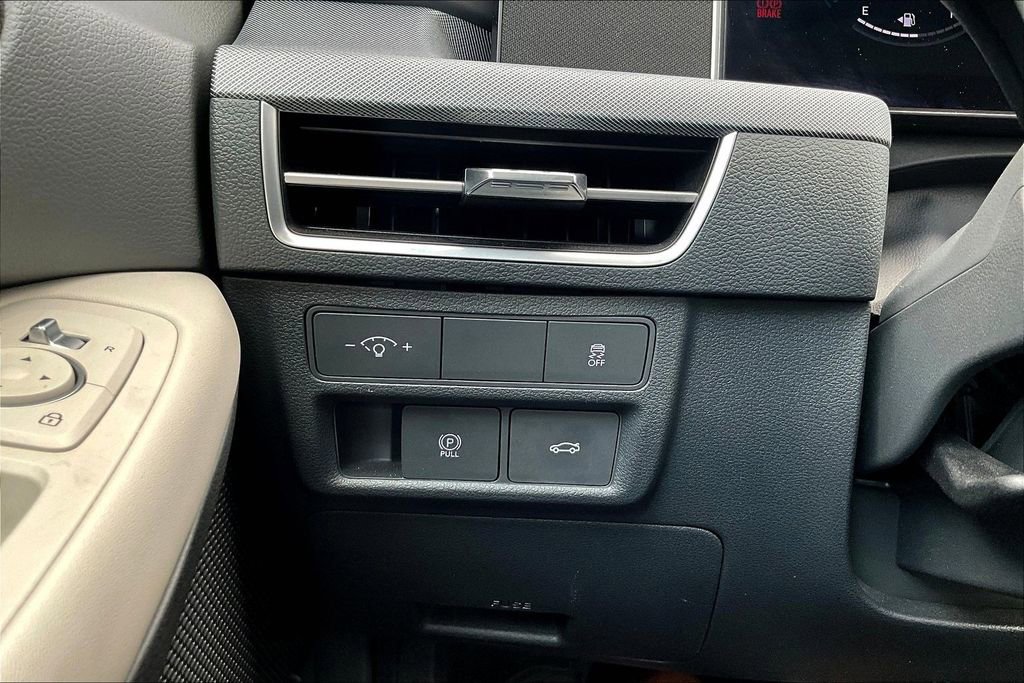Used 2025 Hyundai Sonata SEL FWD image 46
