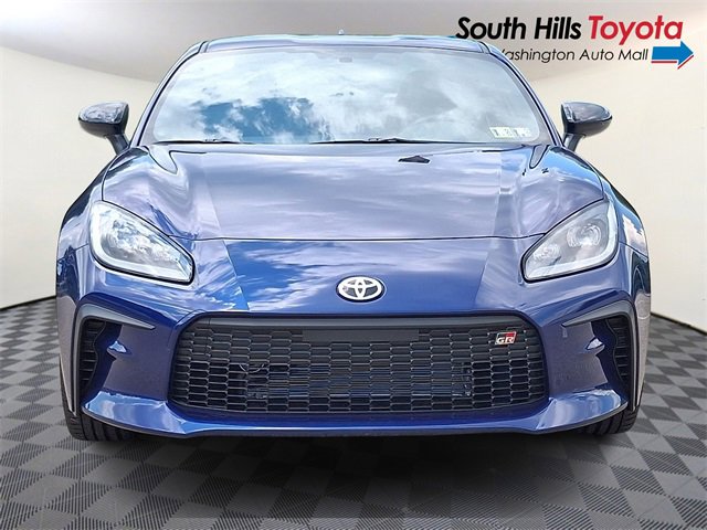 New 2025 Toyota GR86 image 2
