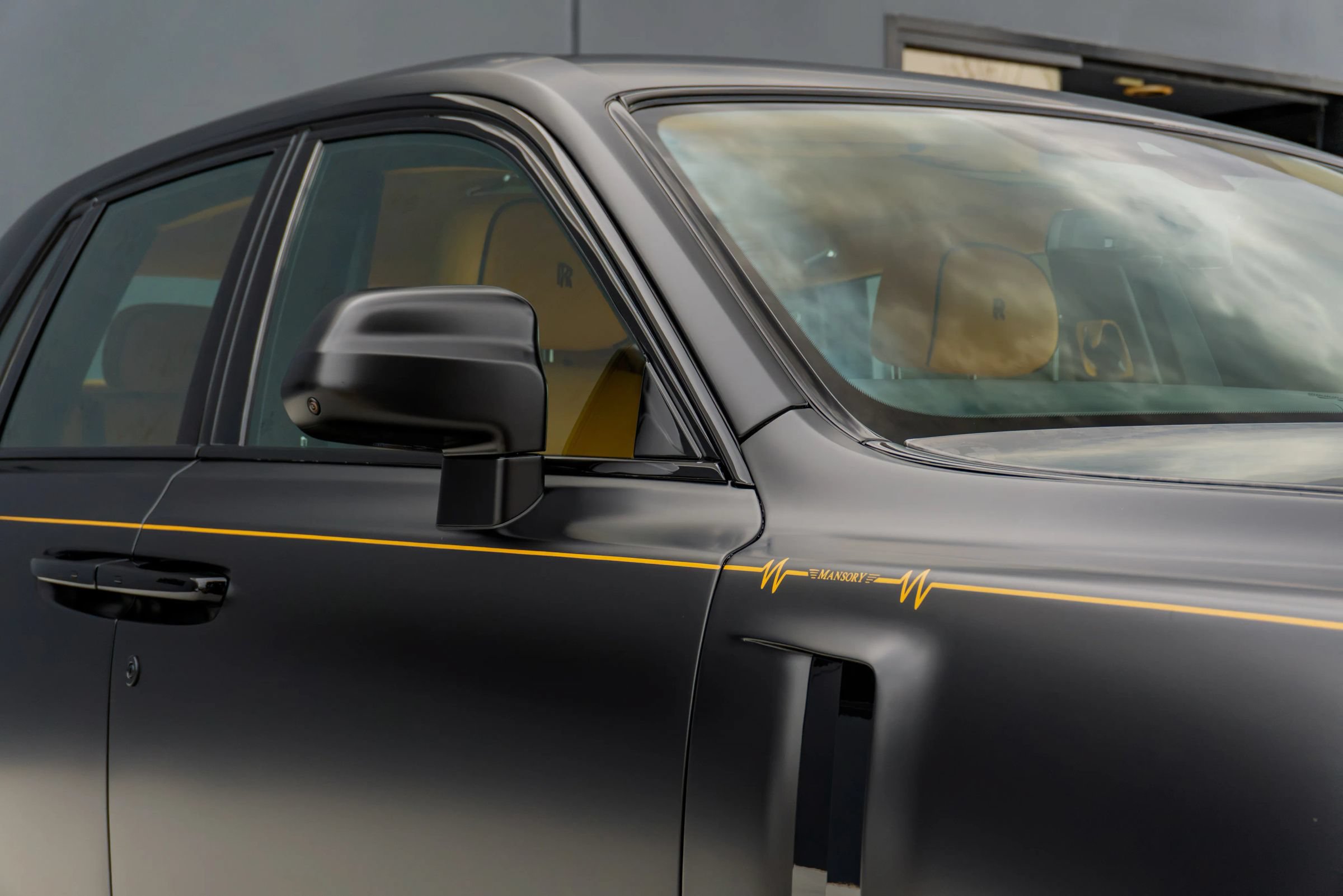 Used 2027 Rolls-Royce Phantom Sedan RWD image 40