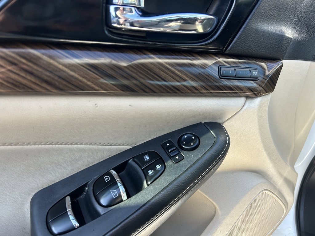 Used 2017 Nissan Maxima Platinum image 10