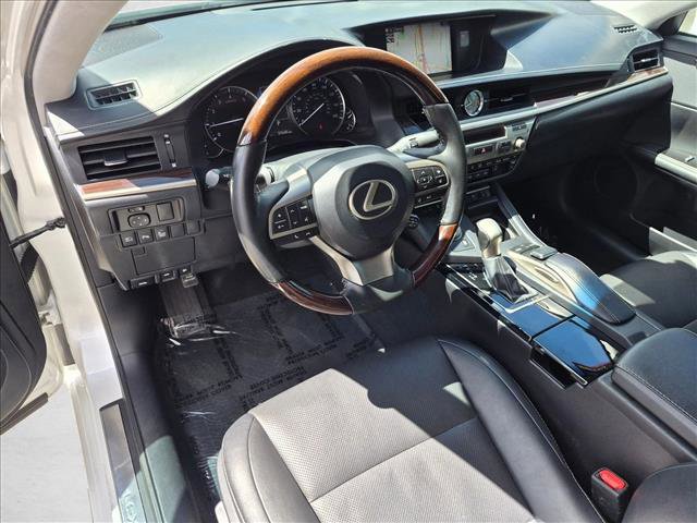 Used 2016 Lexus ES 350 w/ Navigation System Package FWD image 10
