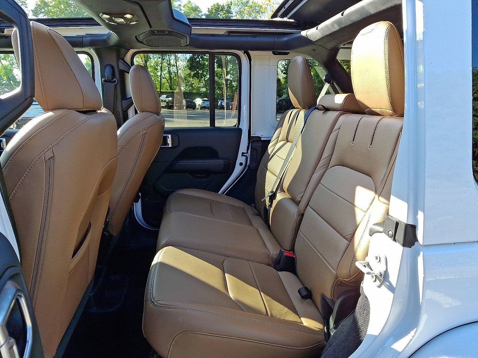 Certified 2021 Jeep Wrangler Unlimited Sahara w/ Cold Weather Group image 10