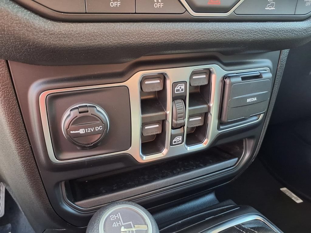 New 2026 Jeep Gladiator Sport AWD/4WD image 8