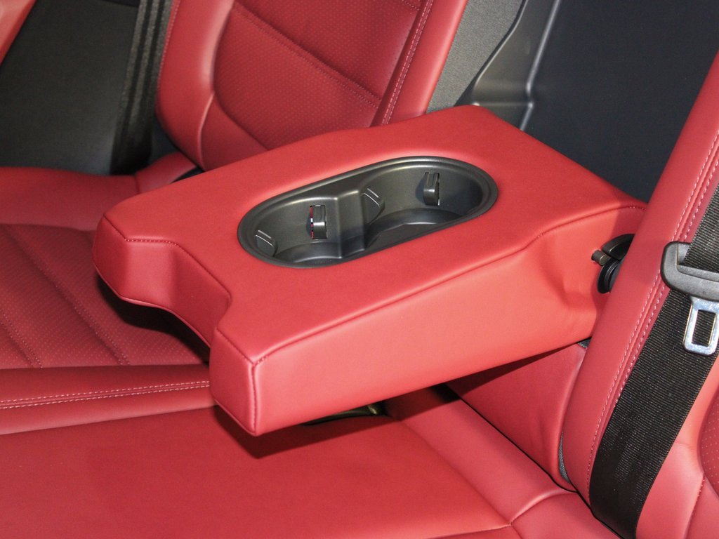 New 2026 Porsche Macan GTS image 34