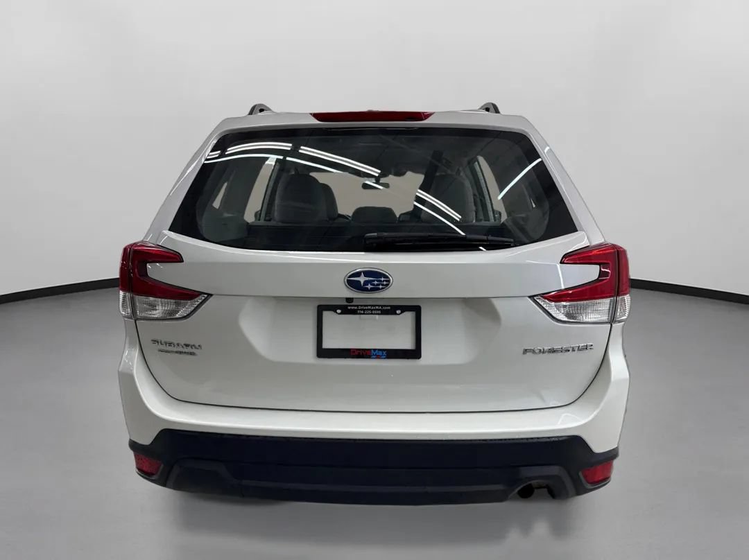 Used 2023 Subaru Forester AWD/4WD image 8