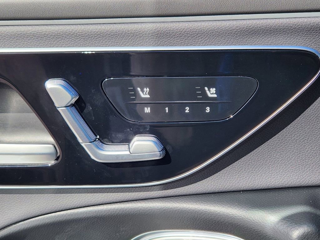 New 2025 Mercedes-Benz E 350 4MATIC Sedan image 7