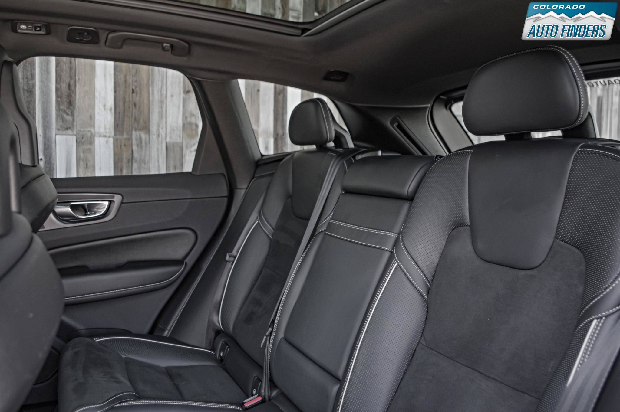 Used 2018 Volvo XC60 T5 R-Design w/ Convenience Package AWD/4WD image 24
