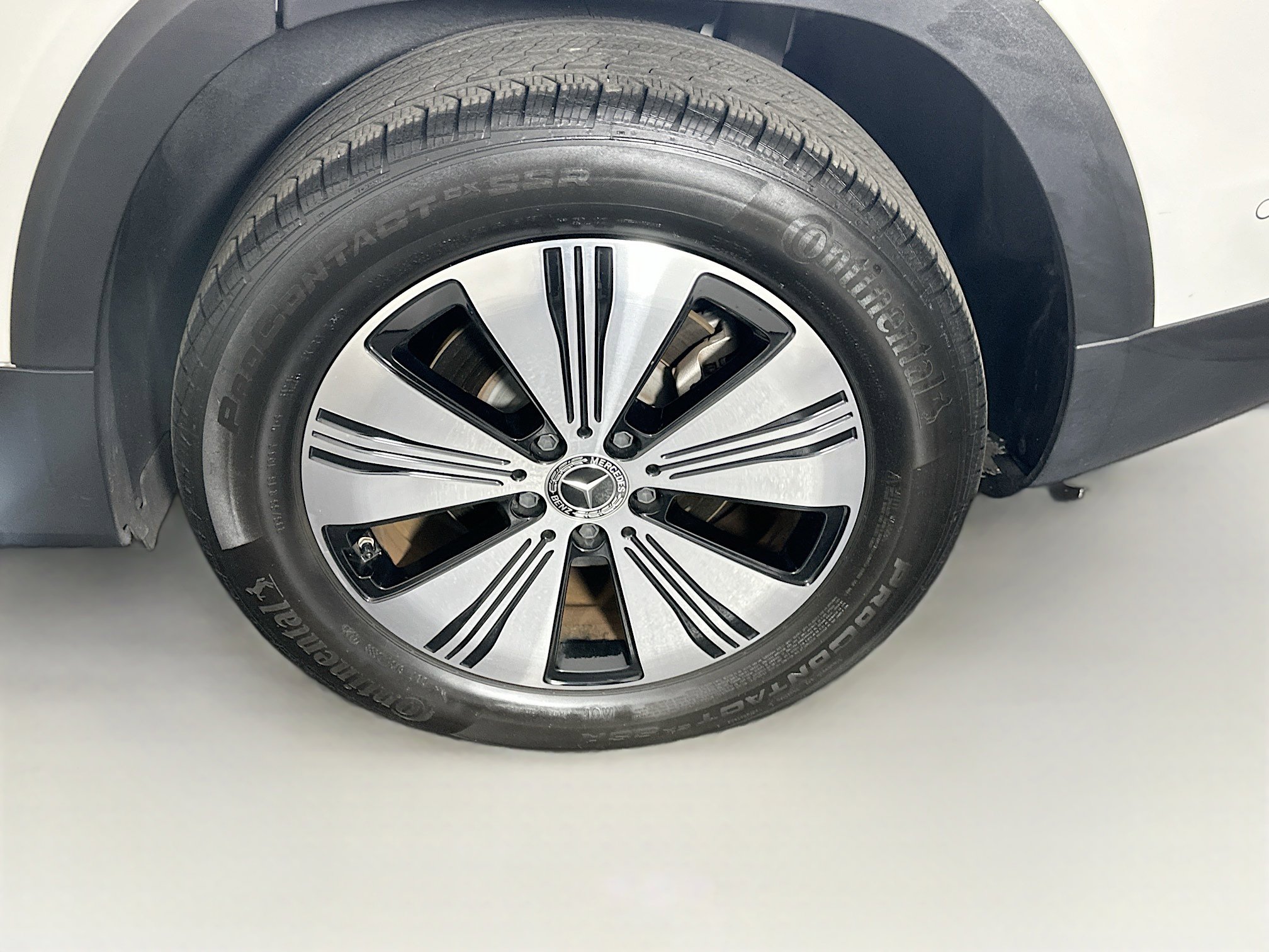 Used 2024 Mercedes-Benz EQB 250+ image 11