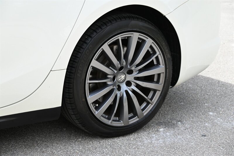 Used 2019 Maserati Ghibli S Q4 AWD/4WD image 10
