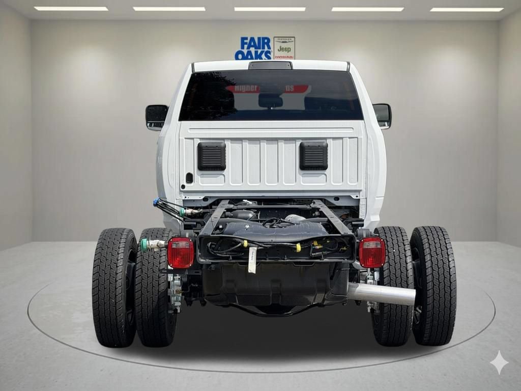 New 2026 RAM 5500 Tradesman AWD/4WD image 7